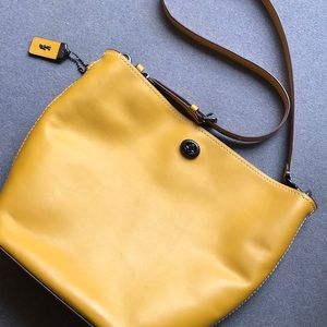 Coach 1941 Turnlock Duffle